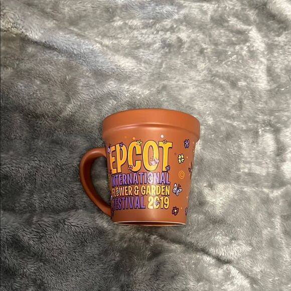 DISNEY world 2019 Epcot Flower Garden Festival  figment Passholder Exclusive mug - Picture 2 of 5
